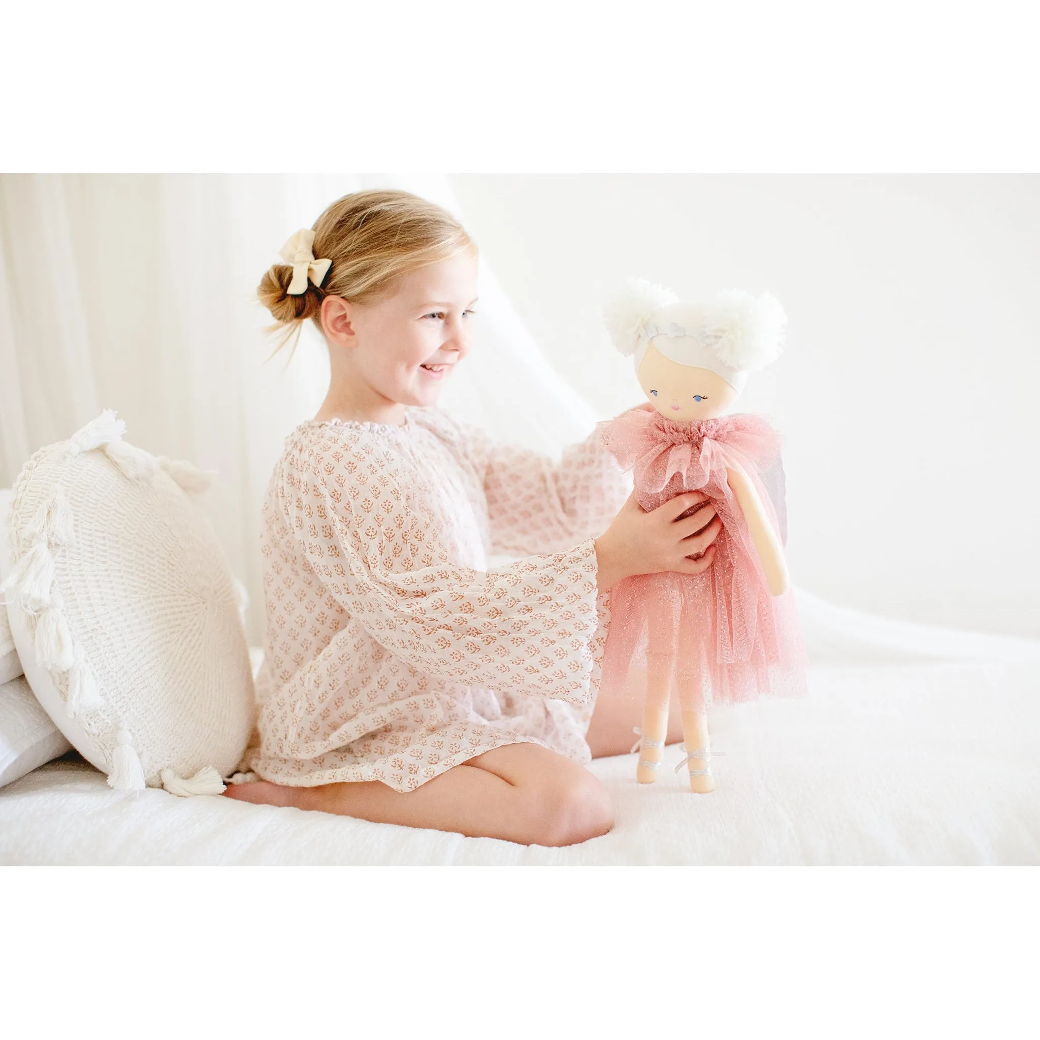 Alimrose Ava Angel Doll