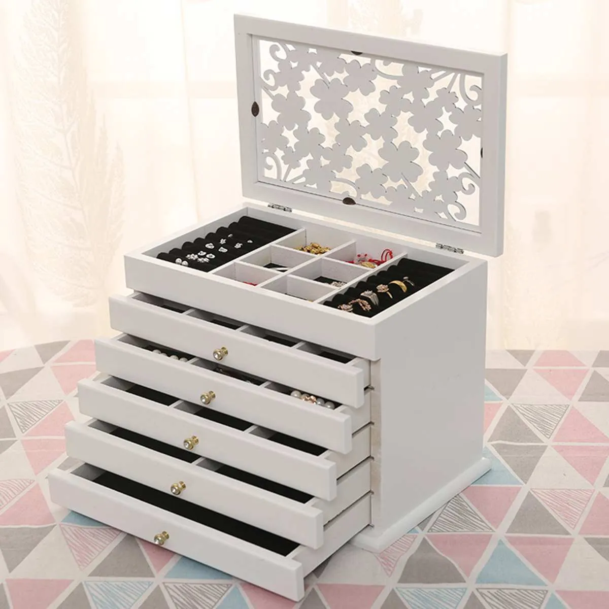 Charming Vintage Wooden Jewelry Chest with Mirror - A Touch of Elegance