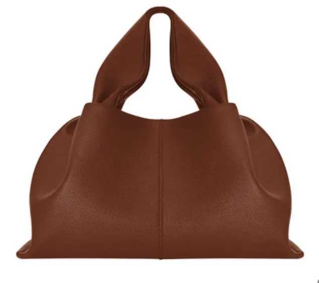 Larsa Handbag