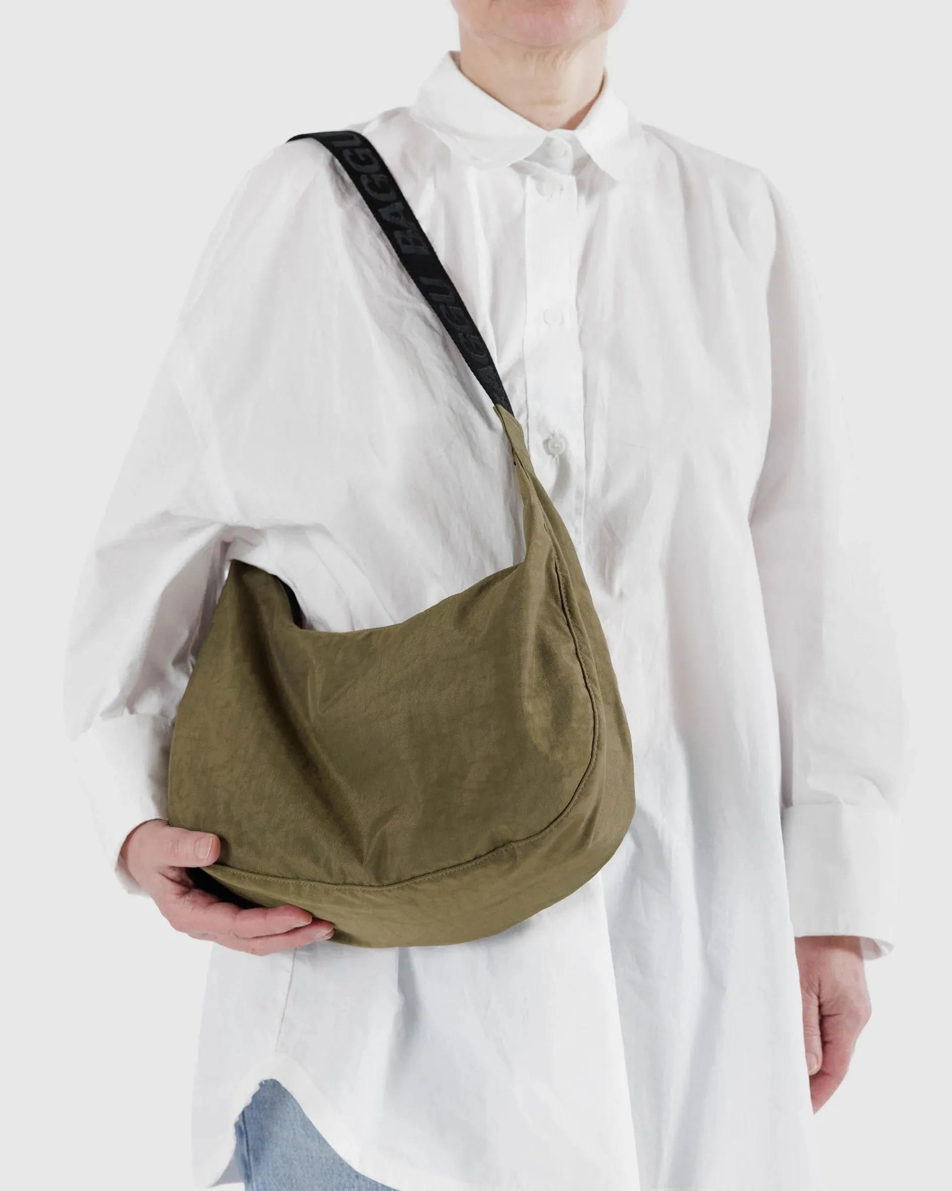 Medium Nylon Baggu Crescent Bag - Olive