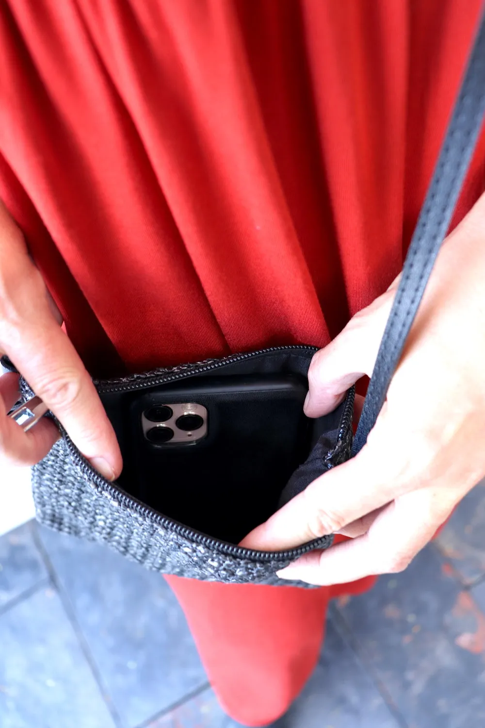 Noosa Handbag in Black