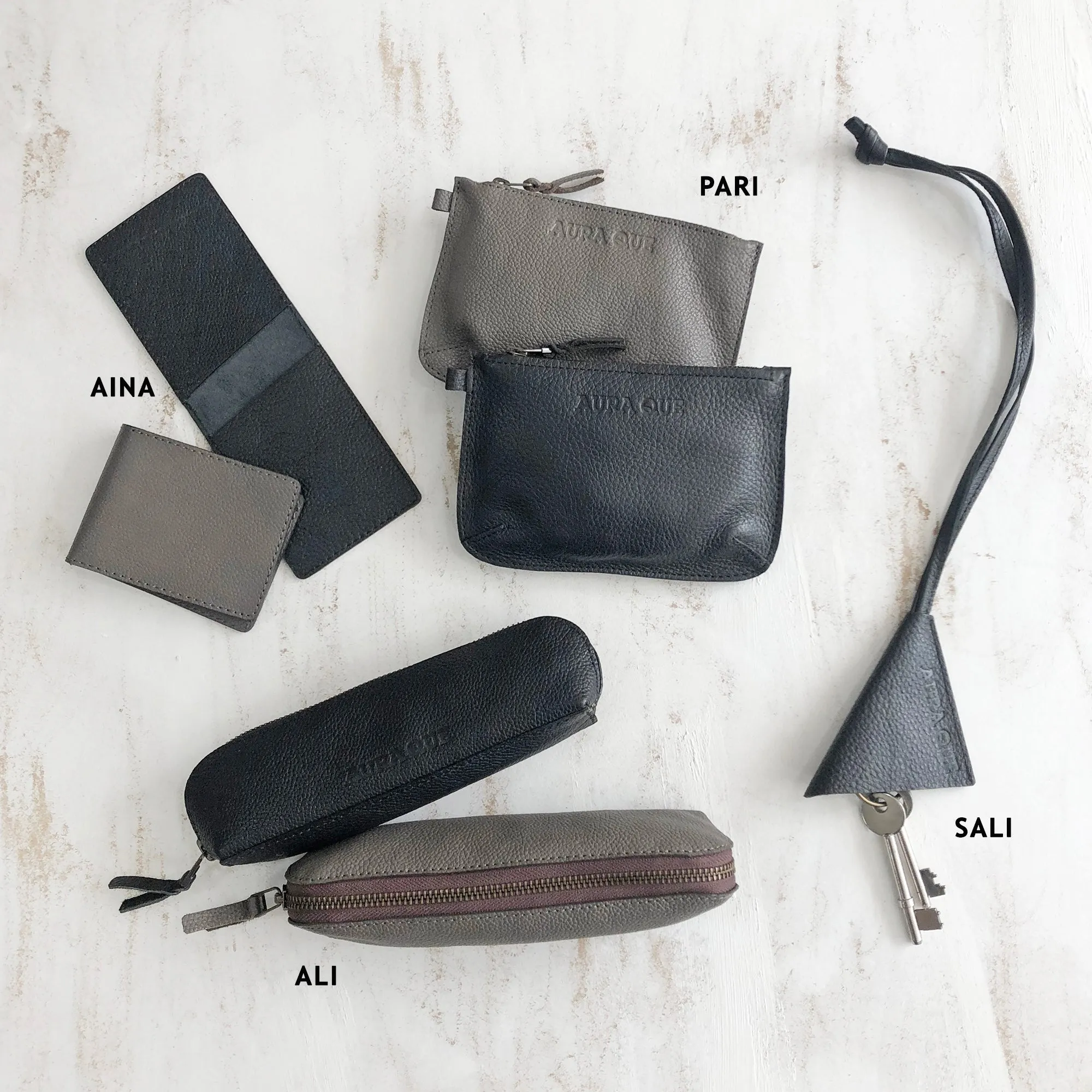 PARI Classic Leather Zip Coin Purse