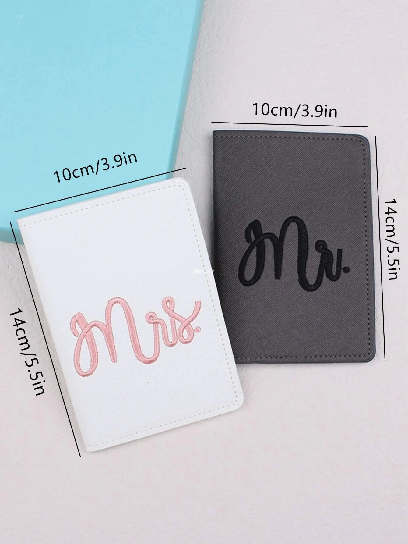 Shein 2pcs Letter Embroidered Detail Passport Holder